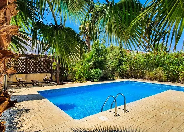 Holidays Vila Pissouri